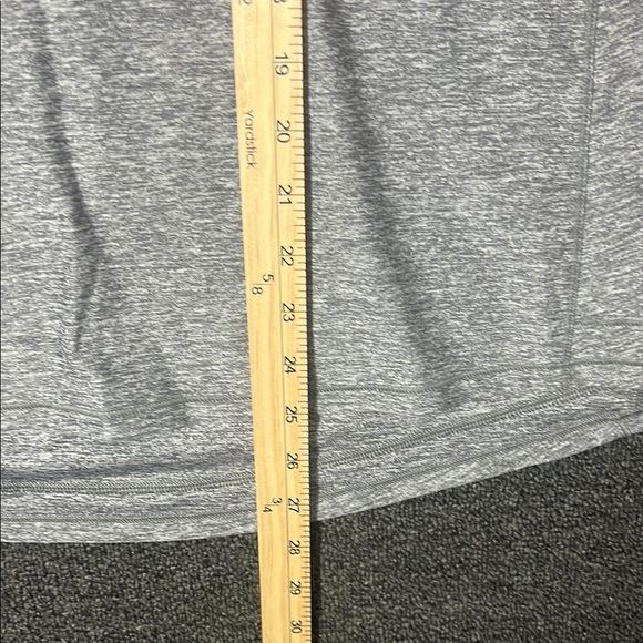 Athleta Gray Relaxed Boxy Fit Tank, Womens 1X - Picture 3 of 6